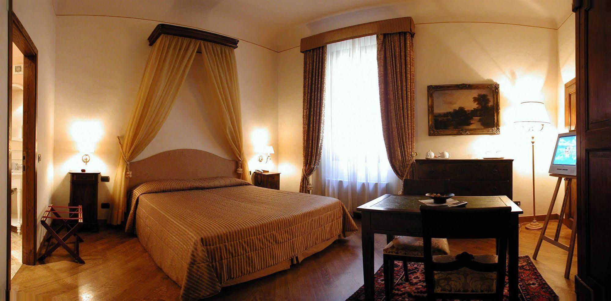 Residenza D'Epoca In Piazza della Signoria Bed and Breakfast Firenze Esterno foto